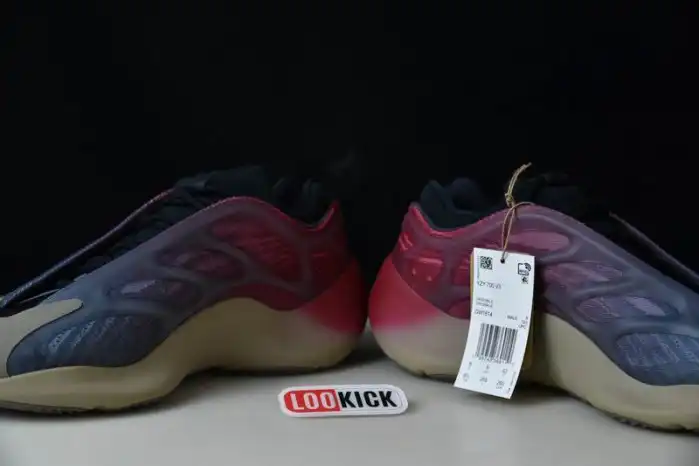 Rep Kickmax Adidas Yeezy 700 V3 Fade Carbon GW1814 0127