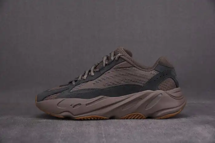 Kickmax ADIDAS Yeezy Boost 700 V2 'Mauve' GZ0724 0127