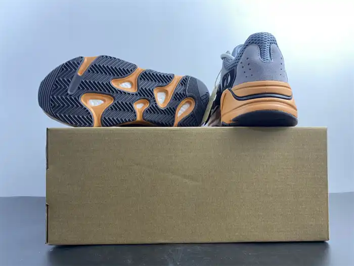 Rep Kickmax Adidas Yeezy Boost 700 V2 Sun GW0296 0126