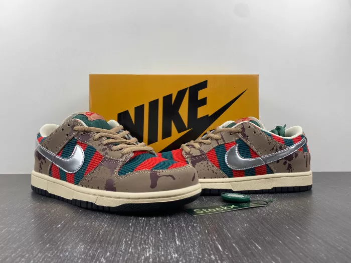 Cheap Kickmax Nike SB Dunk Low Freddy Krueger 313170-202 0117