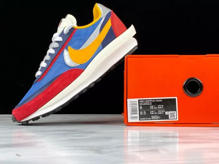 Cheap Kickmax Sacai x Nike LDWaffle Trainer Varsity Blue Varsity Red BV0073-400 0117