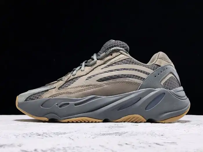 Kickmax Adidas Yeezy Boost 700 v2 Geode EG6860 0127