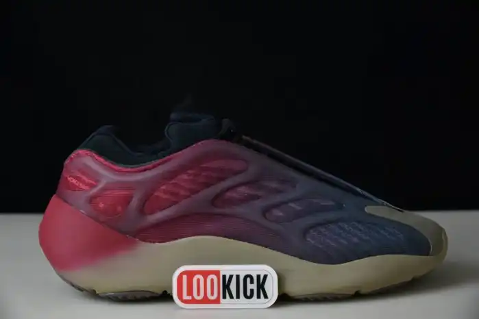 Rep Kickmax Adidas Yeezy 700 V3 Fade Carbon GW1814 0127