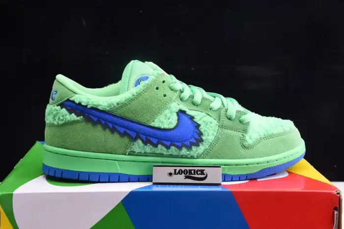 Cheap Kickmax Grateful Dead x Nike SB Dunk Low Green Bear CJ5378-300 0206