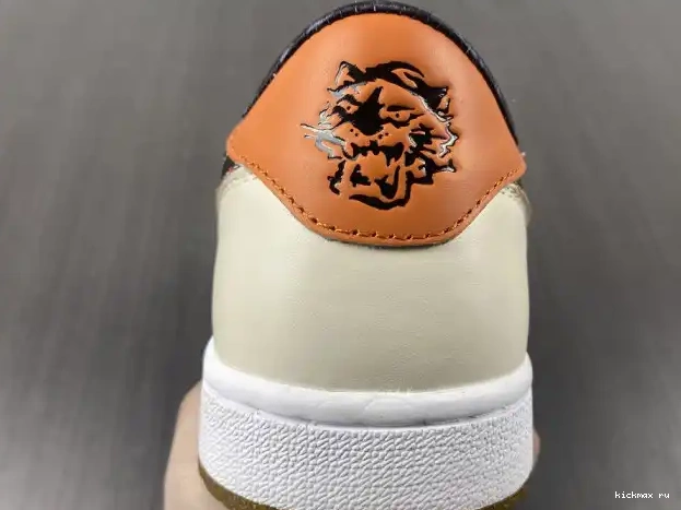 Cheap Kickmax DH6932-100 of the Year Low Air Jordan Tiger OG 1 0317
