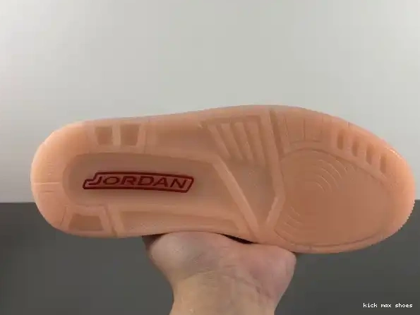 Rep Kickmax (W) Valentines Air Day Jordan 3 HJ0178-600 0320