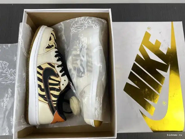 Cheap Kickmax DH6932-100 of the Year Low Air Jordan Tiger OG 1 0317